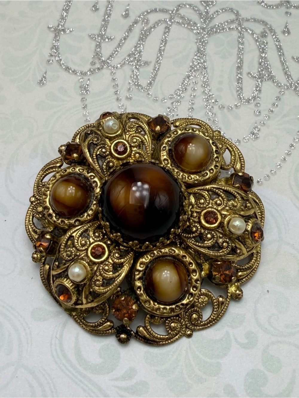 🎃🎃Vintage Austrian Hungarian Brooch Gorgeous #cz16